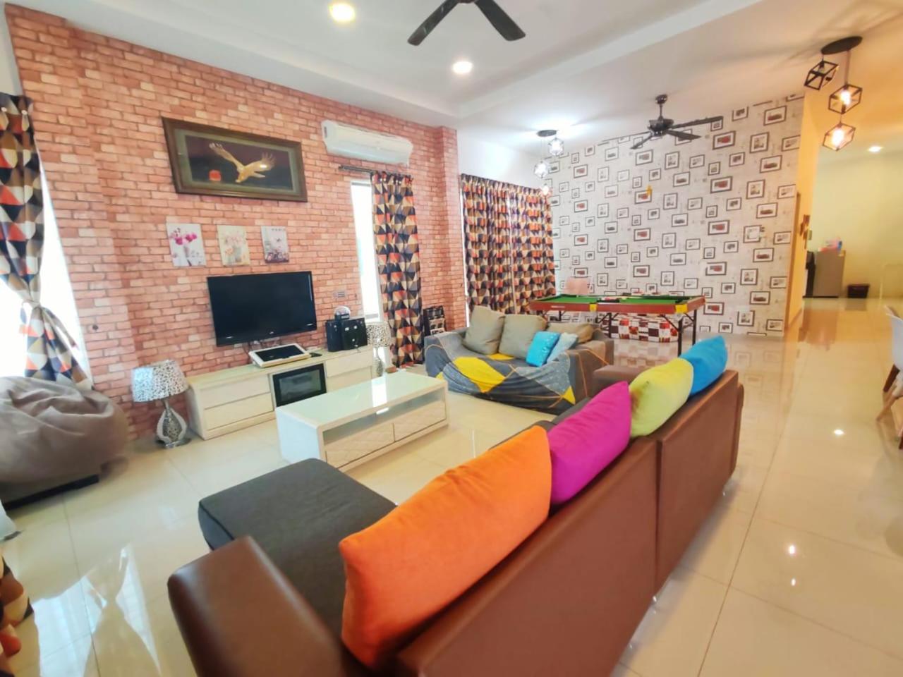 Teluk Batik 17Paradisehome Private Pool Karaoke Snooker Bbq 15Pax Лумут Экстерьер фото